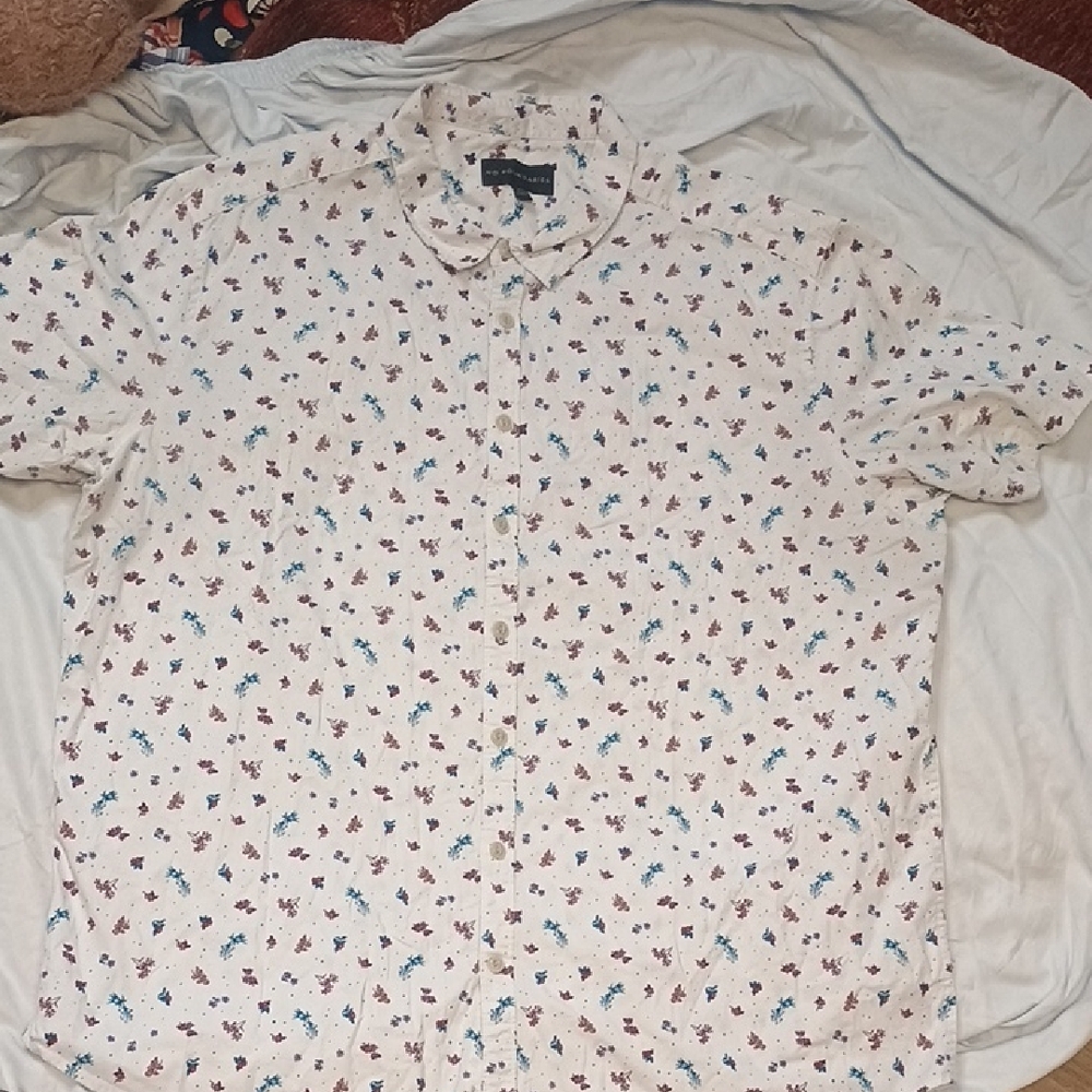 No Boundaries White and Blue Casual Button Down Shirt